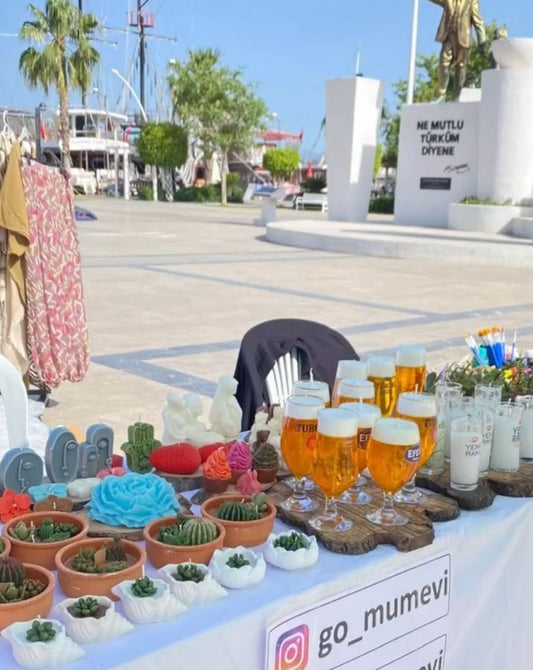 Orjinal Tuborg Bardağı Bira Mum jel parafinle yapılmıştır.